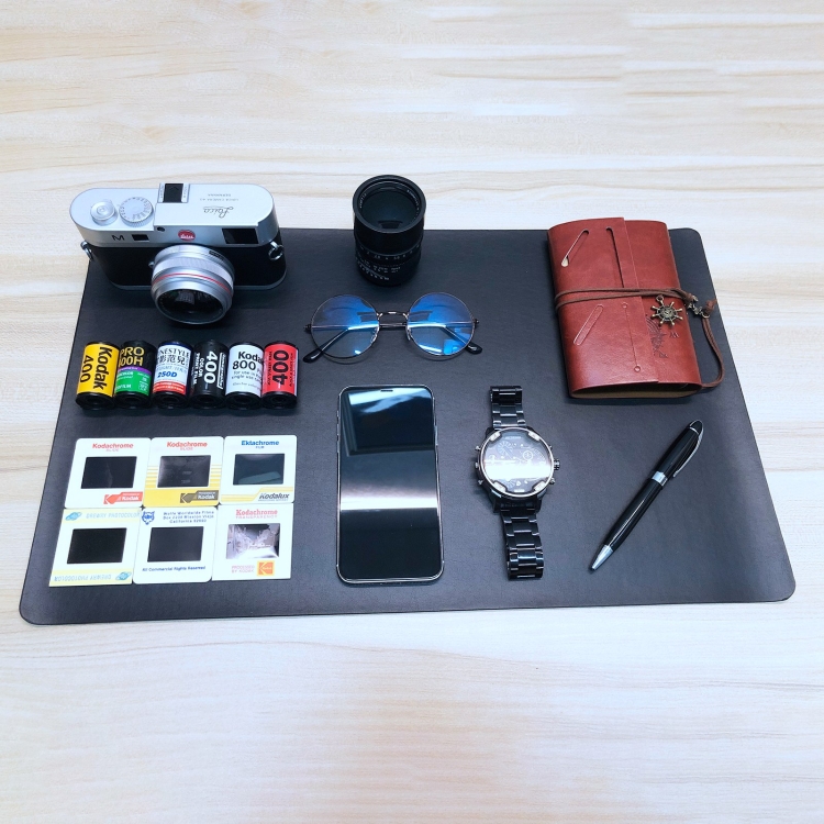 20 in 1 Non-Working Fake Dummy Camera Model for Leica + Camera Lens Models + Phone Model + Film Shell Models + Notebook + Glasses + Mat Desk Photo Studio Props
20 in 1 Non-Working Fake Dummy Camera Model for Leica + Camera Lens Models + Phone Model + Film Shell Models + Notebook + Glasses + Mat Desk Photo Studio Props