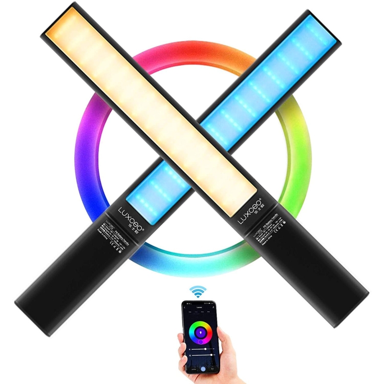 LUXCeO P6 RGB Colorful Photo LED Stick Video Light Handheld APP Control Full Color LED Fill Light (Black)
LUXCeO P6 RGB Colorful Photo LED Stick Video Light Handheld APP Control Full Color LED Fill Light (Black)