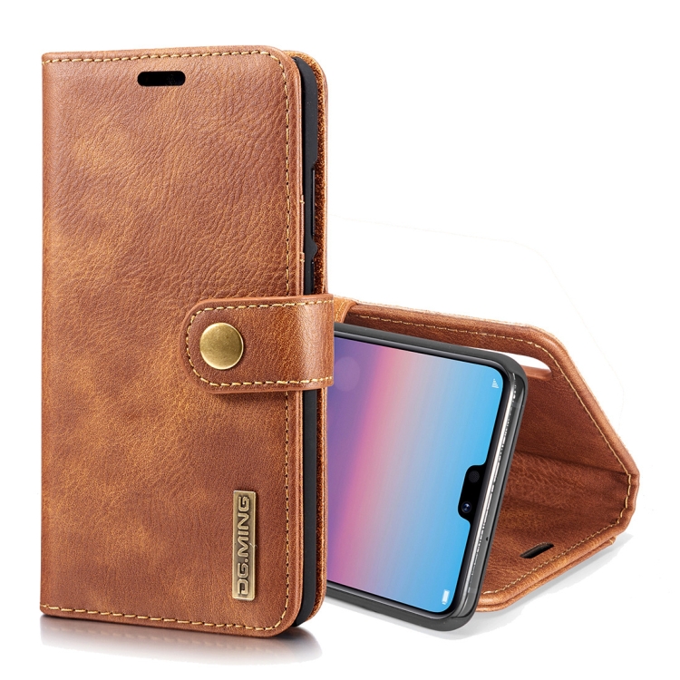 Crazy Horse Texture Flip Detachable Magnetic Leather Case for Huawei P20, with Holder & Card Slots & Wallet (Brown)
Crazy Horse Texture Flip Detachable Magnetic Leather Case for Huawei P20, with Holder & Card Slots & Wallet (Brown)