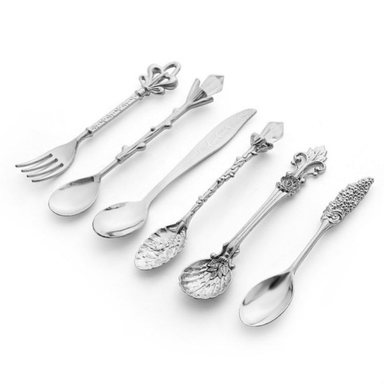 2Sets Vintage Mini Coffee Spoons Suit Royal Style Metal Carved Coffee Fruit Cutler Dessert Flatware Kitchen Tools Silver
2Sets Vintage Mini Coffee Spoons Suit Royal Style Metal Carved Coffee Fruit Cutler Dessert Flatware Kitchen Tools Silver
