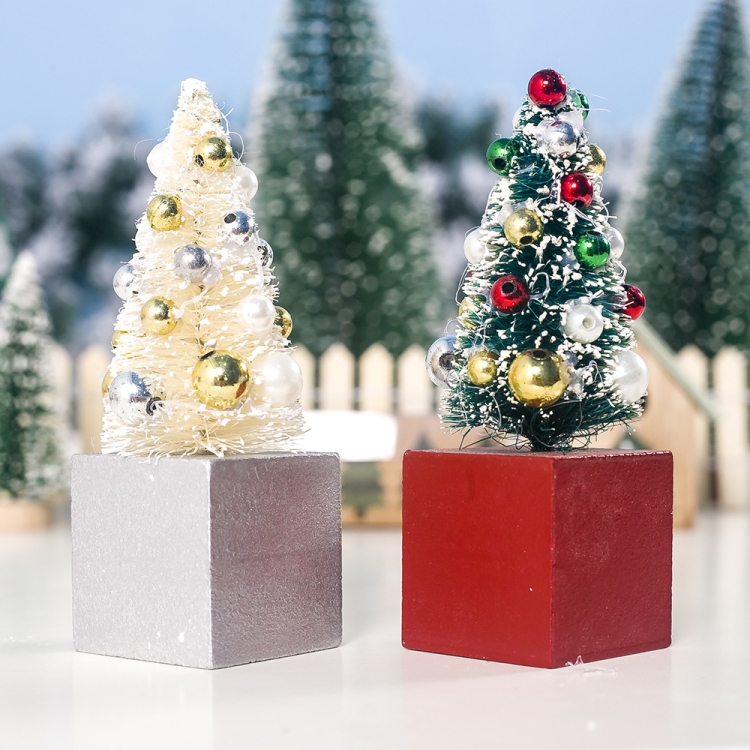 4 PCS Mini Beads Pvc Christmas Tree Ornaments Creative Christmas Table Pendulum 
4 PCS Mini Beads Pvc Christmas Tree Ornaments Creative Christmas Table Pendulum