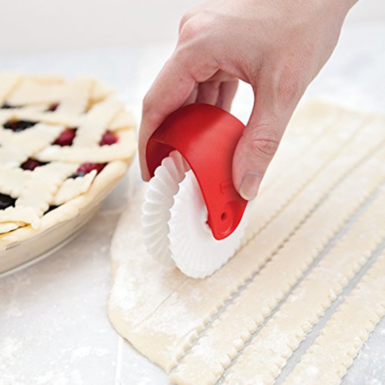 Baking Tools Pasta Cutting Wheel Hemming Wheel Manual Noodle Cutter Roller Knife Creative Kitchen Gadgets(Point Cut)
Baking Tools Pasta Cutting Wheel Hemming Wheel Manual Noodle Cutter Roller Knife Creative Kitchen Gadgets(Point Cut)