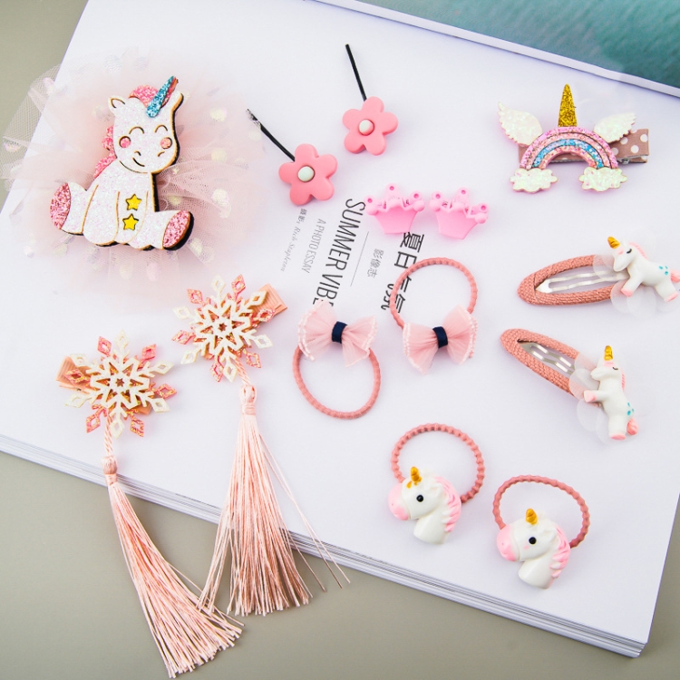 Little Girl Hair Accessories Set Gift Box Children Hairpin Combination Girl Jewelry Headdress Birthday Gift, Style:Unicorn
Little Girl Hair Accessories Set Gift Box Children Hairpin Combination Girl Jewelry Headdress Birthday Gift, Style:Unicorn