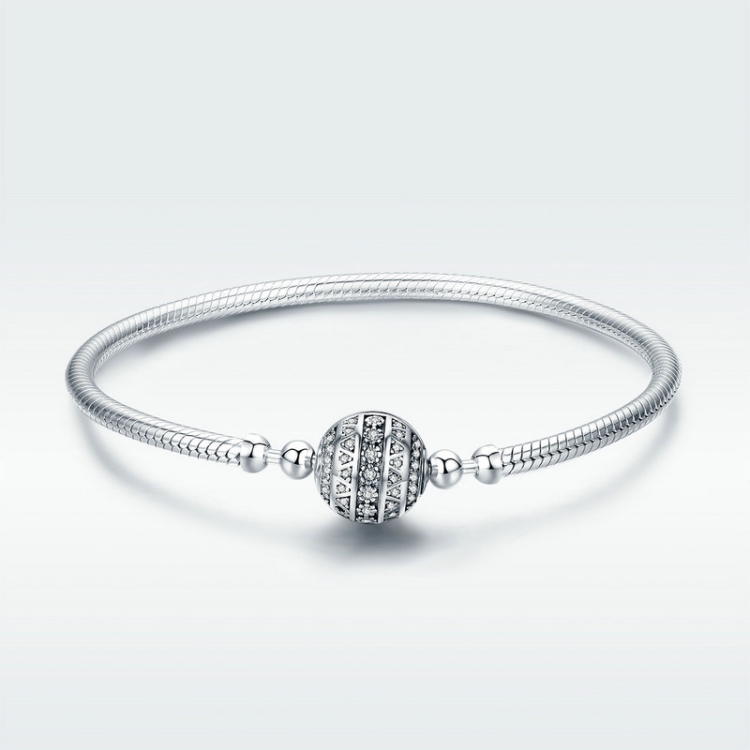 Exquisite Life S925 Sterling Silver Bangle Bracelet Inlaid with Gems, Size:17cm
Exquisite Life S925 Sterling Silver Bangle Bracelet Inlaid with Gems, Size:17cm
