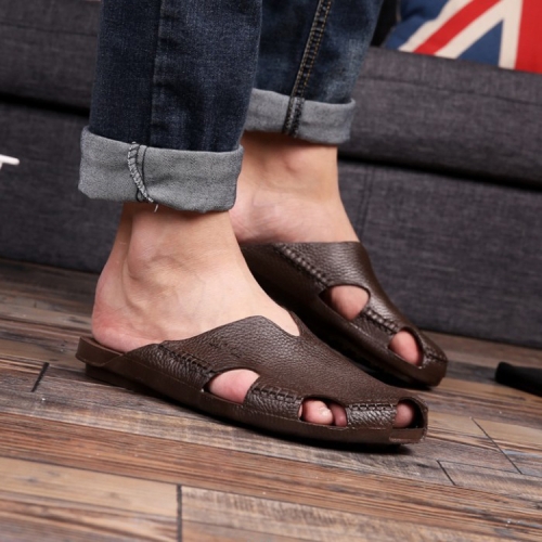 2 PCS Summer Outdoor Beach Sandals Men Wear-Resistant PVC Slippers, Size: 41(Bound Feet Brown)
2 PCS Summer Outdoor Beach Sandals Men Wear-Resistant PVC Slippers, Size: 41(Bound Feet Brown)
