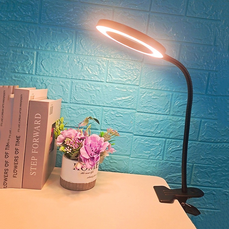MT-108 LED Clip Fill Light USB Powered Learning Eye Protection Table Lamp without Magnifier
MT-108 LED Clip Fill Light USB Powered Learning Eye Protection Table Lamp without Magnifier