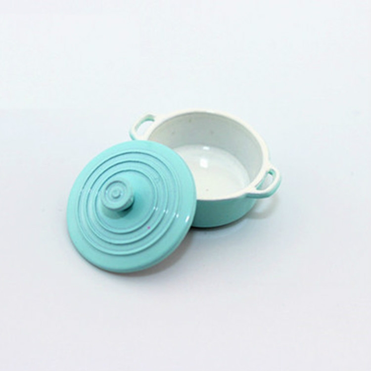 Doll House Mini Accessories Kitchen Cooking Utensils Mini Candy Color Soup Pot(Blue)
Doll House Mini Accessories Kitchen Cooking Utensils Mini Candy Color Soup Pot(Blue)