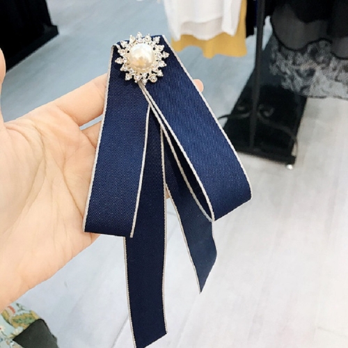 Ladies Wild Long Bow Tie Pearl Rhinestone Bow-knot Brooch Clothing Accessories(Navy)
Ladies Wild Long Bow Tie Pearl Rhinestone Bow-knot Brooch Clothing Accessories(Navy)