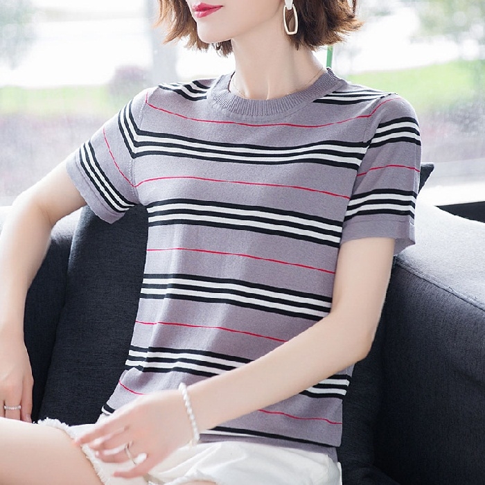 Ice Silk Short-sleeved T-shirt Striped Pullover Knitted Bottoming Shirt (Color:Grey Blue Size:Free Size) 
Ice Silk Short-sleeved T-shirt Striped Pullover Knitted Bottoming Shirt (Color:Grey Blue Size:Free Size)