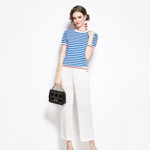 Early Autumn Hit Color Blue And White Striped Ice Silk Sweater + White Nine-point Fall Wide-leg Pants (Color:White Size:M)
Early Autumn Hit Color Blue And White Striped Ice Silk Sweater + White Nine-point Fall Wide-leg Pants (Color:White Size:M)