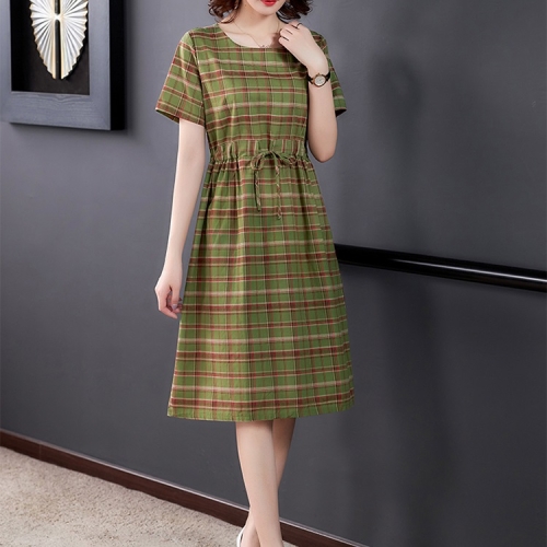 Short-sleeved Loose Belly-covering Mid-length Floral Dress (Color:Green Size:S)
Short-sleeved Loose Belly-covering Mid-length Floral Dress (Color:Green Size:S)