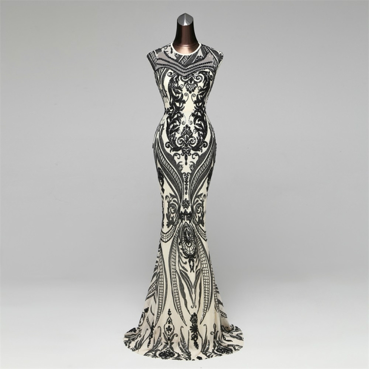 robe sequin beige