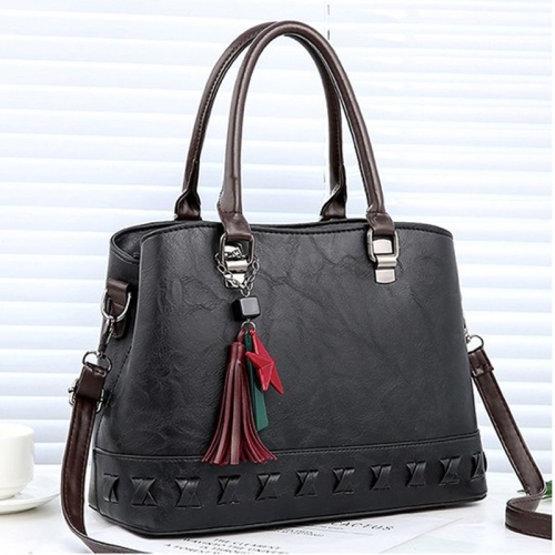 

Unique Bottom Knitting Leisure Fashion PU Slant Shoulder Bag Handbag(Black)