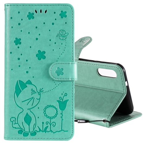 

For LG K22 / K22 Plus Cat Bee Embossing Pattern Shockproof Horizontal Flip Leather Case with Holder & Card Slots & Wallet(Green)