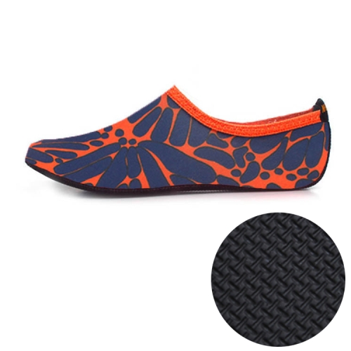 

3mm Non-slip Rubber Embossing Texture Sole Figured Diving Shoes and Socks, One Pair, Size:L(Orange)