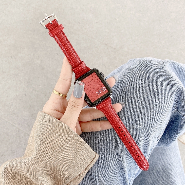 

Crocodile Texture Leather Replacement Strap Watchband For Apple Watch Series 7 45mm / 6 & SE & 5 & 4 44mm / 3 & 2 & 1 42mm(Red)