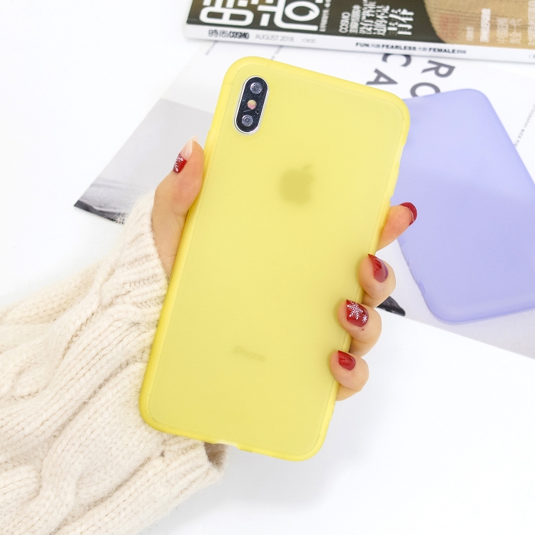 

For iPhone XS Max 1.5mm Liquid Emulsion Translucent TPU case(Yellow)