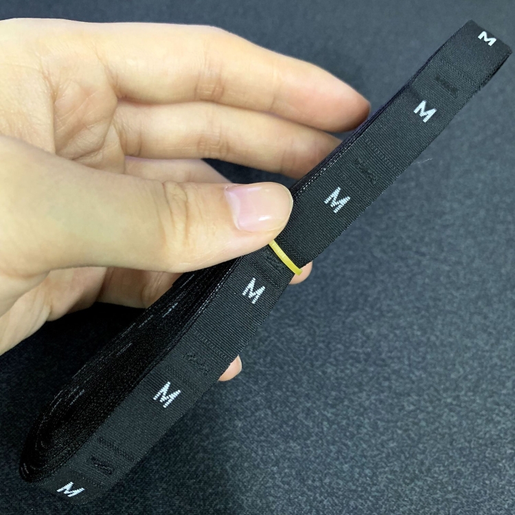 

10 Roll 3.2 x 1.2cm Size Labels Polyester Cloth Clothing Label 1 Roll (about 380 PCs), Size:XXXXL / 4XL(Black)