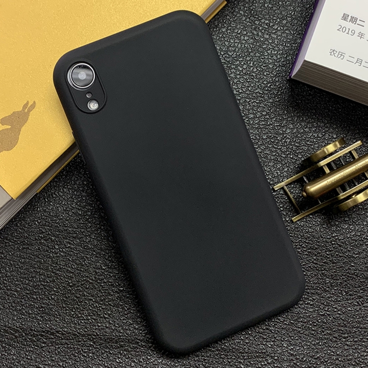 

For iPhone XR Shockproof Frosted TPU Protective Case(Black)