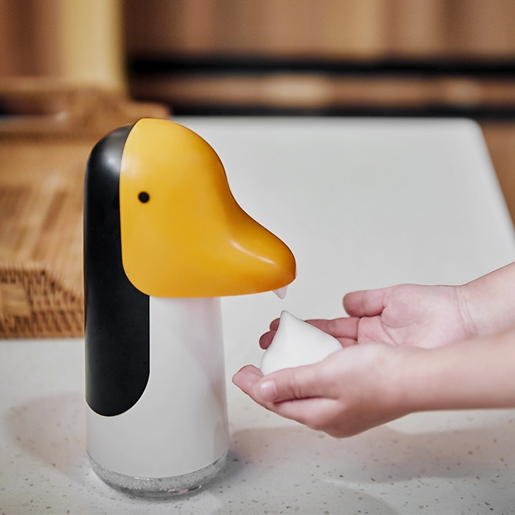 

SKULD Cute Cartoon Penguin Style Desktop ABS Plastic Automatic Induction Foam Soap Dispenser
