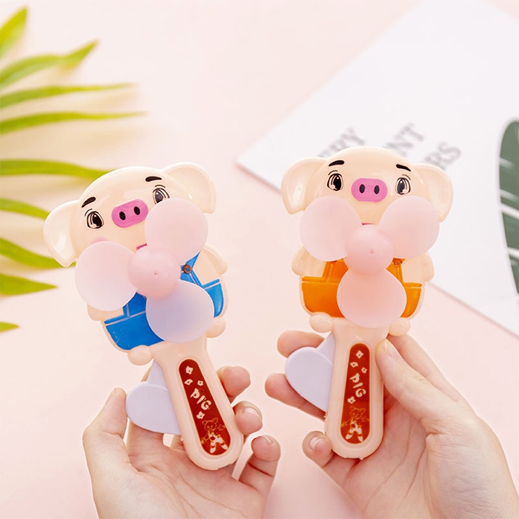 

A713 Portable Handheld Mini Cartoon Pig Toy Fan (Color Random Delivery)