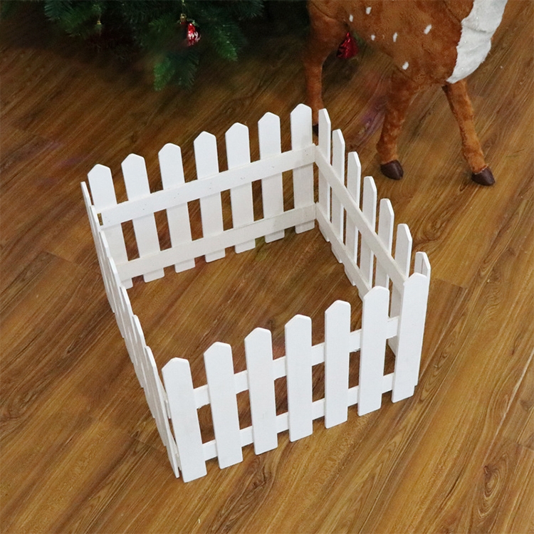 

1.6m Christmas Tree Decoration Window Props Wooden Fence (White)