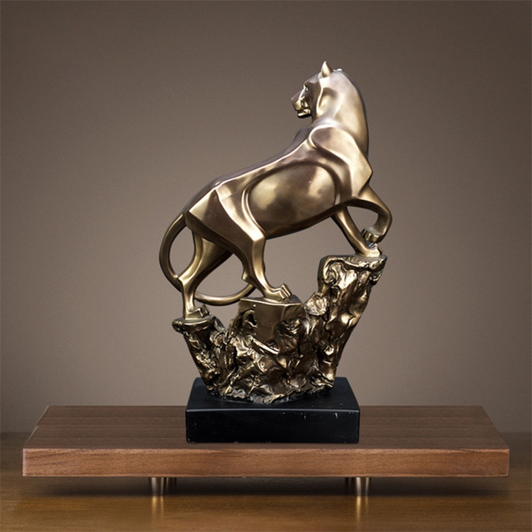 

Leopard Shape Sculpted Copper Crafts Home Decorations(Bronze)
