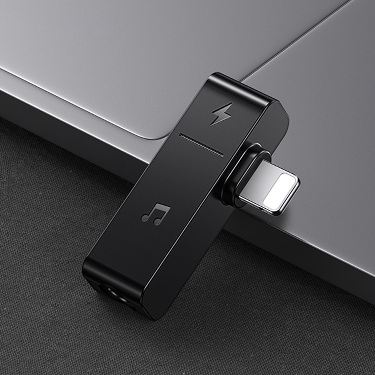 

USAMS US-SJ385 AU12 8Pin + 3.5mm Audio Jack Charging & Audio Adapter(Black)