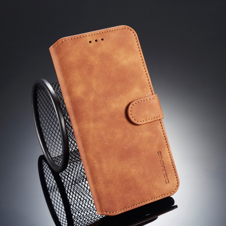 

DG.MING Retro Oil Side Horizontal Flip Case for iPhone XS Max, with Holder & Card Slots & Wallet (Brown)