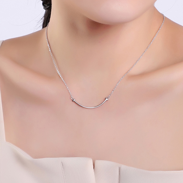 

Women Fashion S925 Sterling Silver Short Cross Necklace