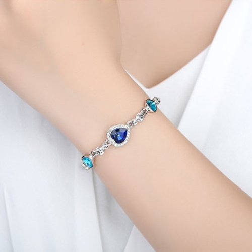 

Heart-shaped Zircon Elegant And Romantic Women Crystal Bracelet With Artificial Diamond Inlaid, Diameter: 5.7 cm, Perimeter: 18 cm(Blue)