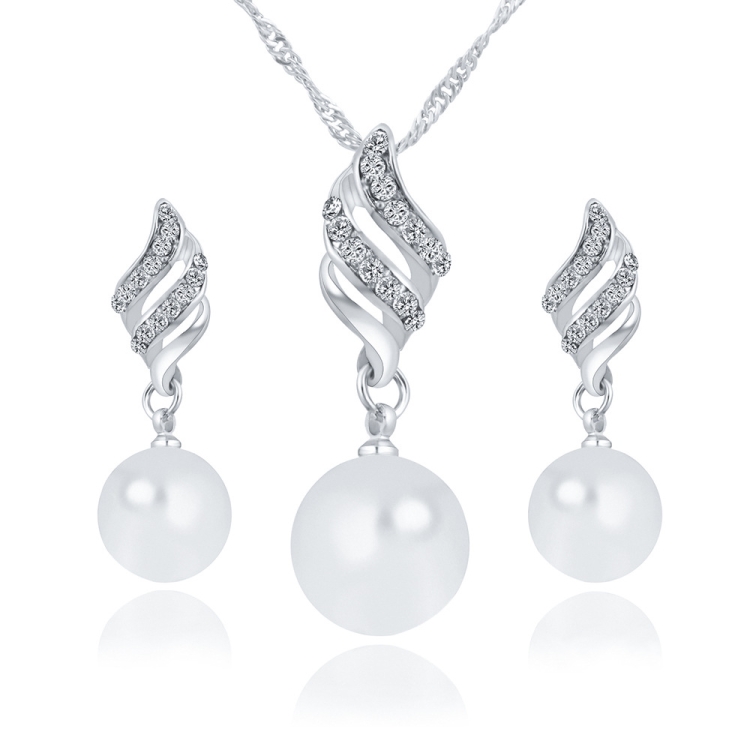 

Set Jewelry (1 Pair Earrings and 1 PCS Necklace Included) Chic Pearl and Rhinestone Pendant Necklace and Earrings