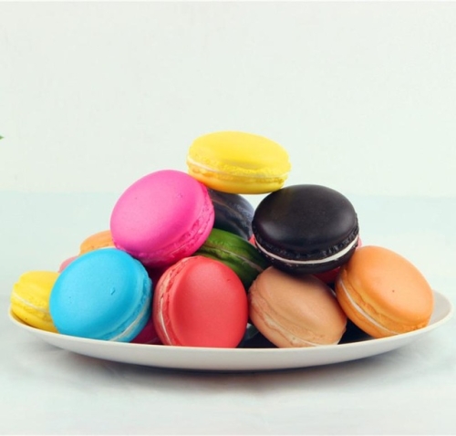 

5 PCS Simulation Macaron Pretend Toys Macaron Food Super Slow Rising Kid Toy Decompression Toys Pretend Toys(Random color)