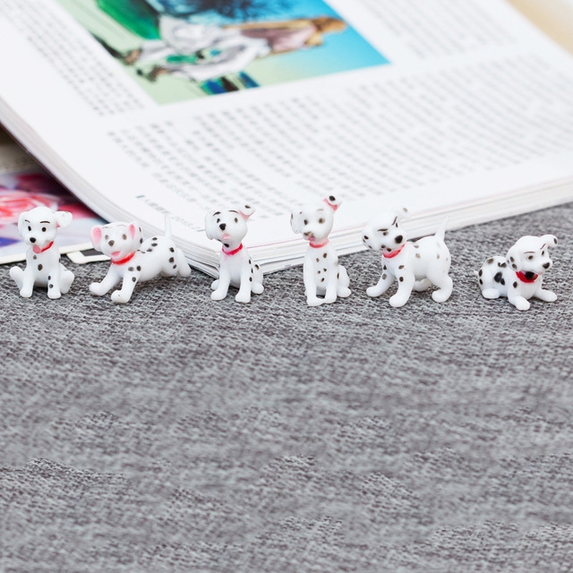 

6 PCS / Set Doll House Miniature Toy Dalmatian Kitchen Living Room Micro Landscape Decoration