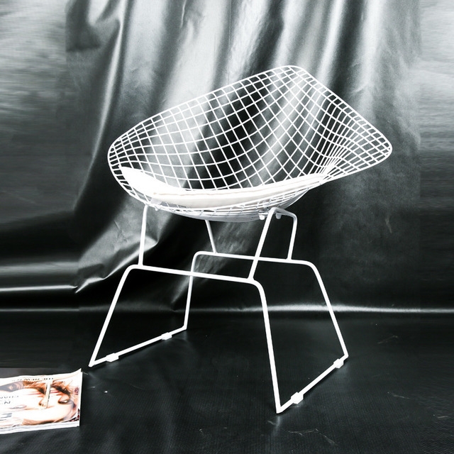 

Nordic Modern Minimalist Casual Hollow Wire Creative Personality Dining Chair(White)