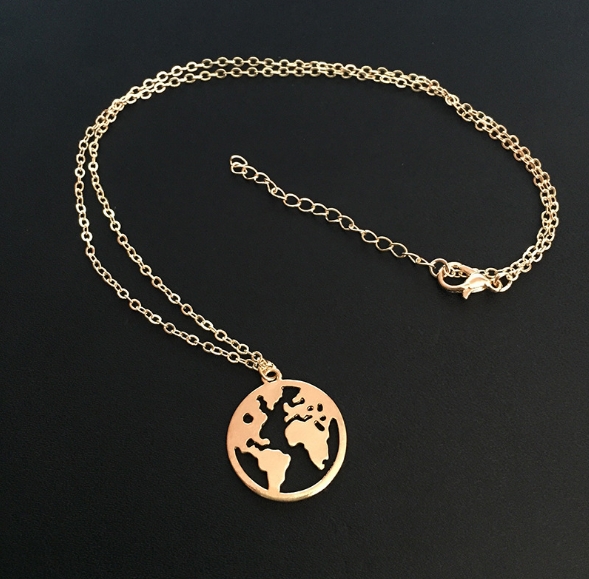 

Women Bohemian World Map Pendant Necklace Metal Earth Charms Necklaces Jewelry Collars(Gold)