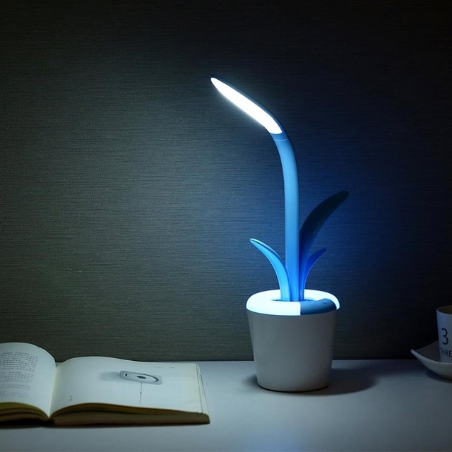 

Clivia Foldable Rechargeable Touch Switch Eye Protection Mini Reading LED Desk Lamp Colorful Atmosphere Light(Blue)