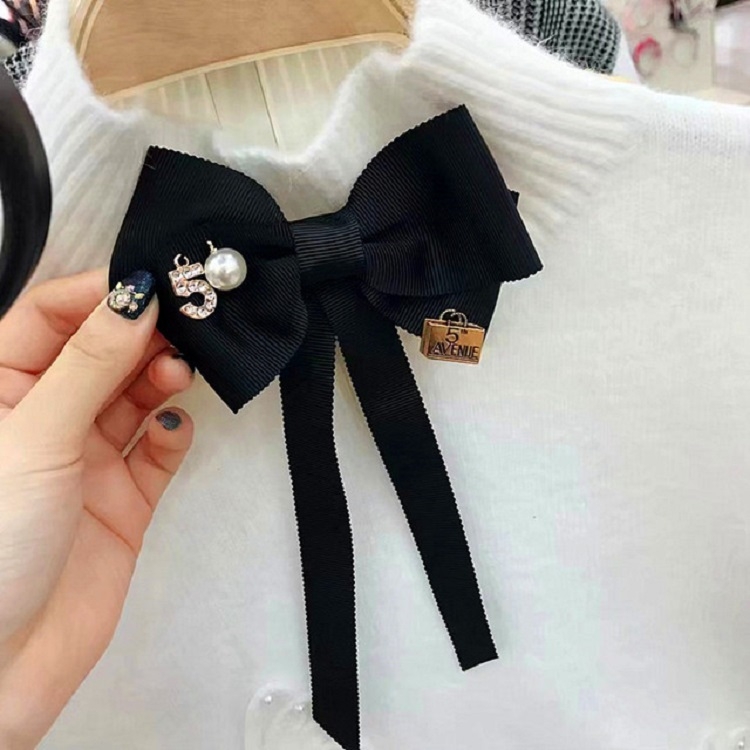 

Ladies Three-dimensional Letter Cloth Brooch College Style Sweet Long Ribbon Bow-knot Bow Tie Costume Accessories(Black)