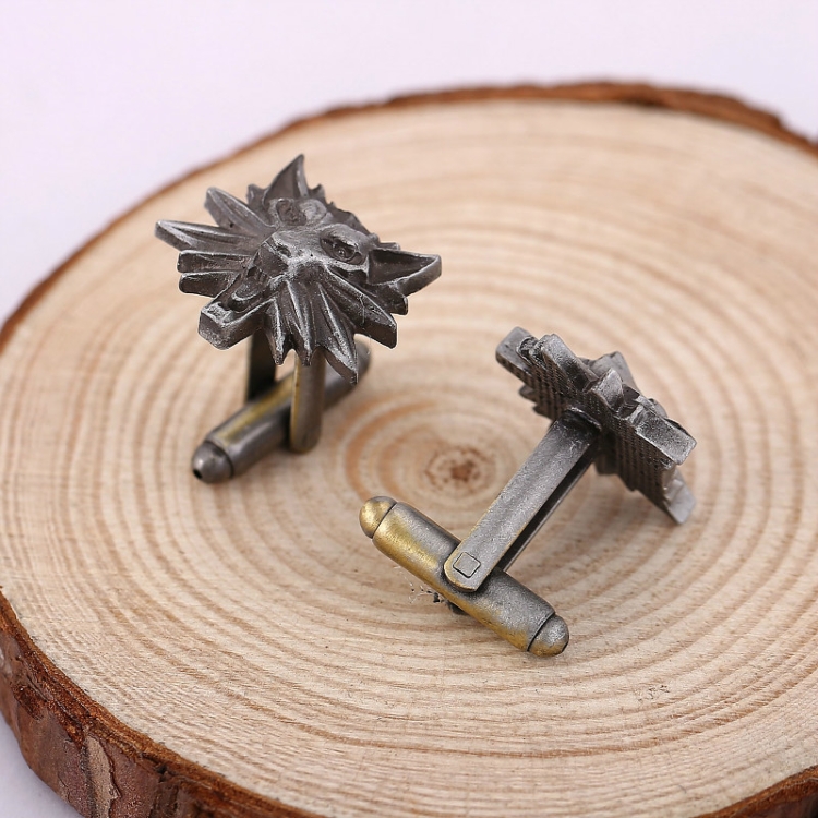 

Wild Hunt Medallion wolf head Cufflinks