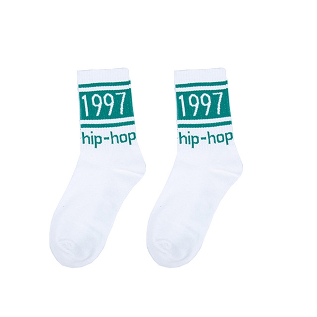 

3 Pairs Street Beat Retro Hip Hop Simple Tube Socks Sports Skateboard Socks, Size:One Size(White)