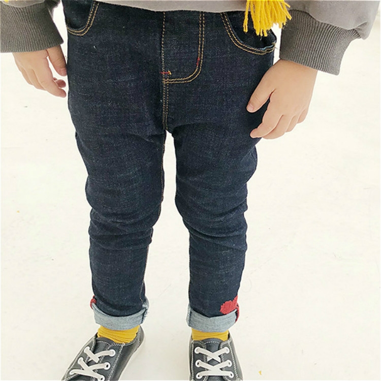 

Spring and Autumn Girls Trouser Edge Heart-shaped Embroidery Pattern Casual Jeans, Height:15（125cm）(Black)