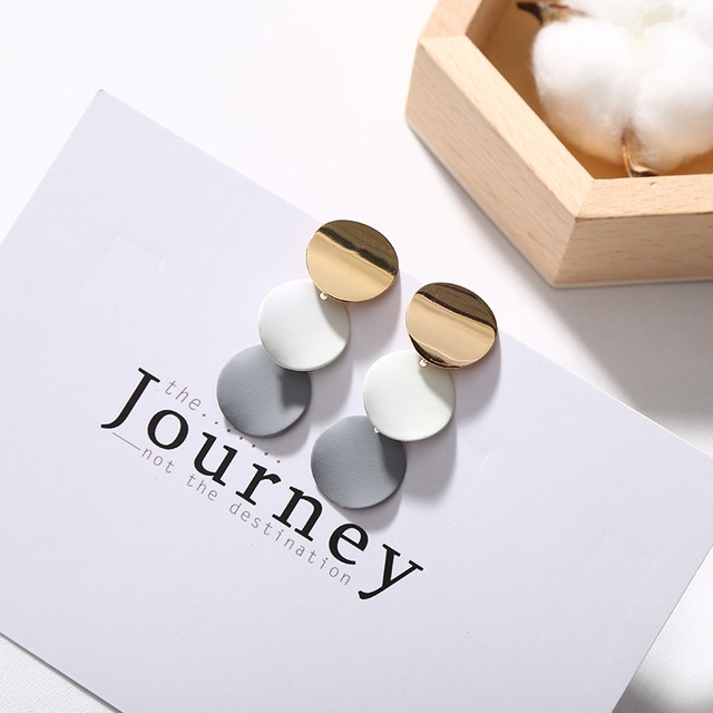 

3 Color Round Metal Drop Earrings for Women Geometric Alloy Earrings, Metal Color:Grey and white
