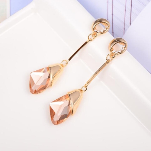 

Women Fashion Crystal Long Pendant Earrings(Champagne)