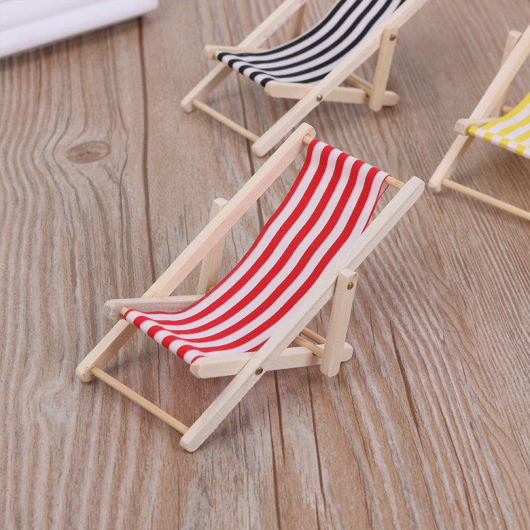 

Wooden Striped Casual Chair Doll House Miniature Toy Christmas Gift Scene Model, Random Color Dlivery