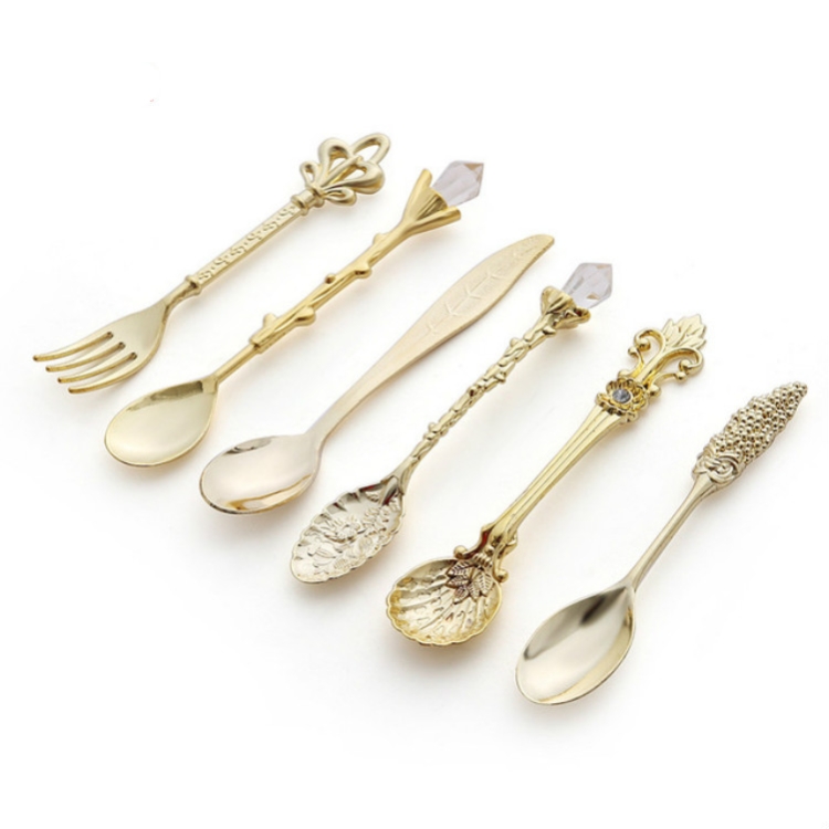 

2Sets Vintage Mini Coffee Spoons Suit Royal Style Metal Carved Coffee Fruit Cutler Dessert Flatware Kitchen Tools Gold