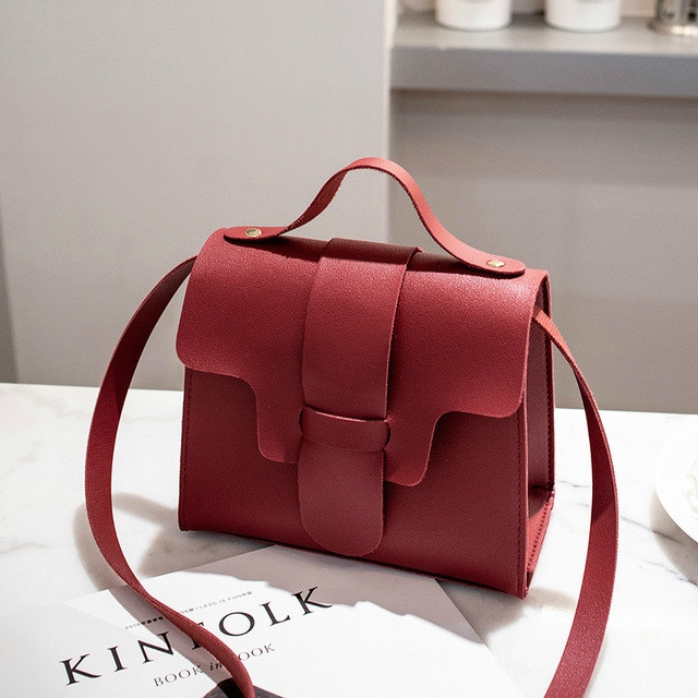 

Casual Leather Crossbody Bags for Women PU Leather Handbags Tote Shoulder Bags Messenger(Red)