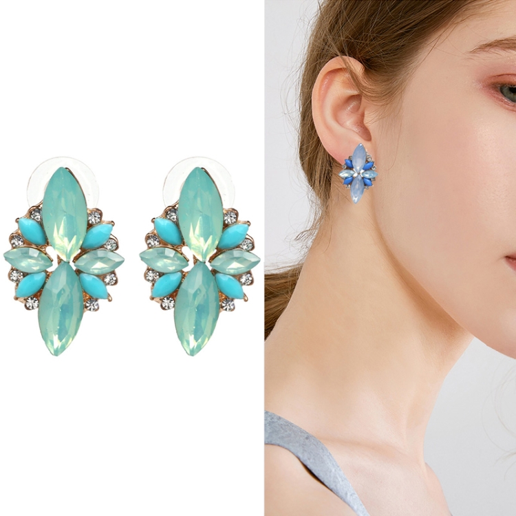 

Five-leaf Petal Crystal Earrings Pink Diamond Earrings Simple Jewelry(Light green)