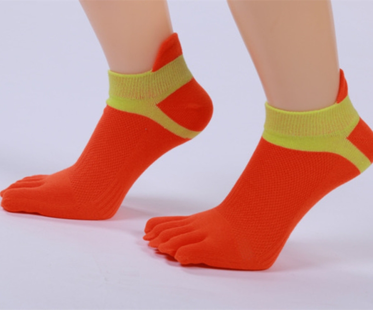 

Ladies Finger Socks Cotton Breathable Mesh Socks Sock Mouth Foot Design Split Socks(Red)
