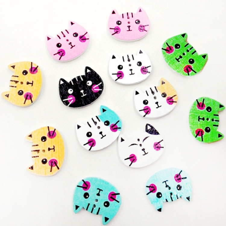 

100 PCS Cartoon Color Kitten Shape Buttons Children Sweaters Decorated Wooden Buttons, Random Color Delivery, Size:20 x 15mm
