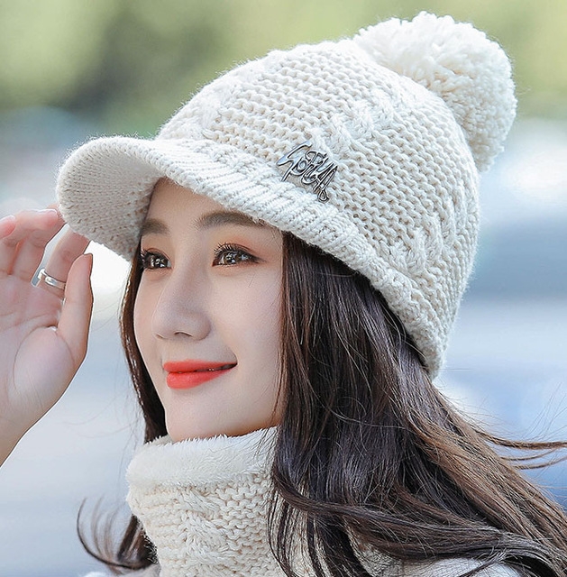 

Women's Hat Winter Two-piece Sweater Hat Outdoor Knit Hat Warm Scarf Cap(Beige)